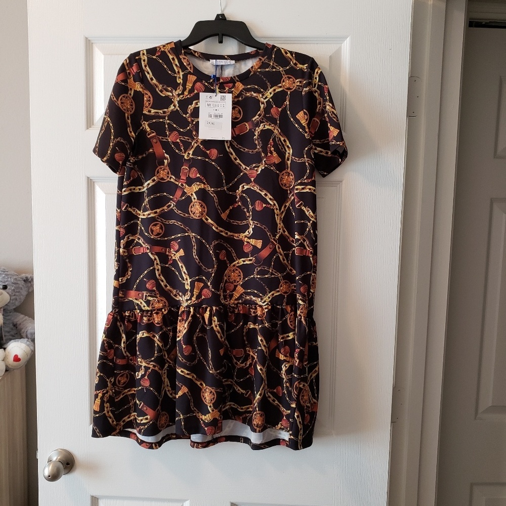 🔥 BRAND NEW🔥Zara Pemplum dress